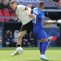 维尔茨巨大优势当选“德国足球先生”引发争议