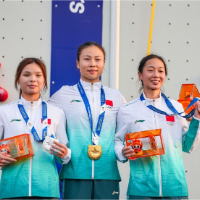 瞬间｜中国攀岩包揽成都世运会女子速度个人前三 邓丽娟夺冠