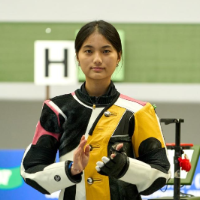射击世界杯宁波站：女子步枪小将再破世界纪录 中国队三金收官