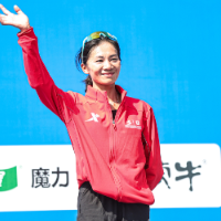 谁在“养活”中国的职业马拉松跑者？