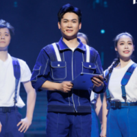 专访《智造未来》艺术总监杨霞:让硬核工业在舞台绽放温情