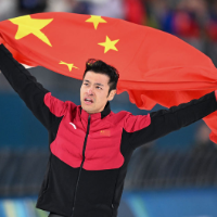 冬奥会2月19日综合：冰上首金“不可思议” 滑雪登山雪中首秀