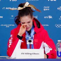 夺冠后得知外婆离世 谷爱凌泪洒发布会现场