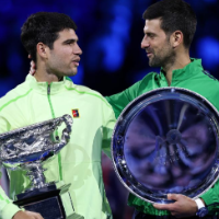 阿尔卡拉斯首夺澳网男单冠军 成就最年轻“全满贯”