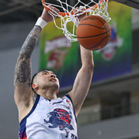 第二届CBA俱乐部杯决赛阶段开打 山东、上海率先闯入四强