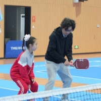 中国匹克球巡回赛男双积分第一人走进校园 为孩子们点燃运动“星火”