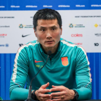 国足主帅邵佳一：队员们打出现阶段极限水平