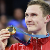 羽毛球奥运冠军安赛龙宣布退役