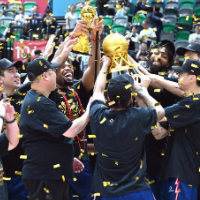 香港金牛队获NBL三连冠