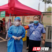 战“疫”前线  父女同框 并肩作战！