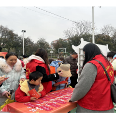 岳阳市云溪区司法局：云溪“法”味闹新春，青年送“典”入社区