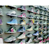 “炒货”凉了：一双鞋5个月直降2000元，炒鞋风头不再