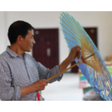 老手艺撑起“脱贫伞”