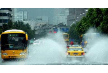 湖南暴雨天出行需关注路况 要注意这些点