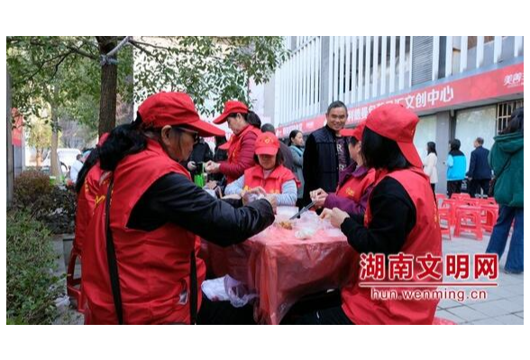 文明实践看雨花⑩｜社区群众有需求，“星星”来接单