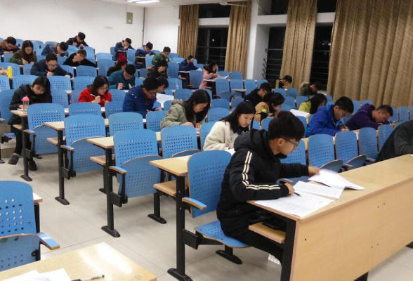 再创新高！2022年湖南报考硕士研究生人数达到16.8万