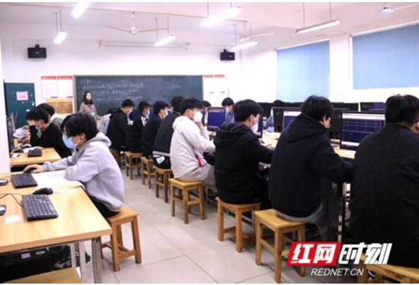 5000多人参加湖南工程职院单招考试 最火专业报录比达16:1