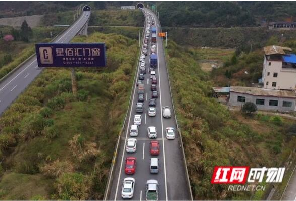 再创新高，清明假期湖南高速公路总流量达1223万台