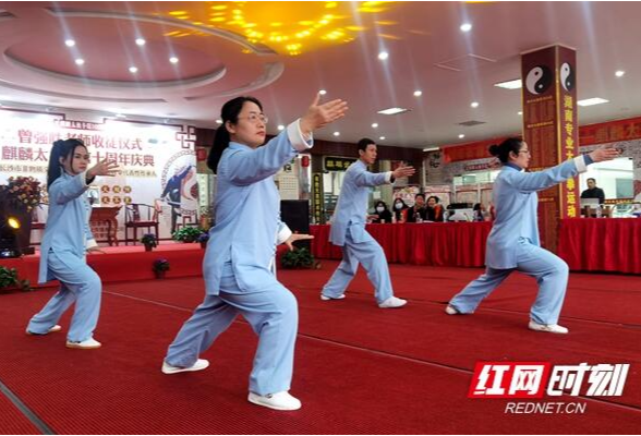 褚桂亭太极拳代表性传承人曾强胜再次收徒 武术传承添新丁