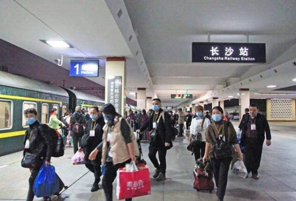 广铁即将迎来客流高峰 长沙前往多地仍有较多余票