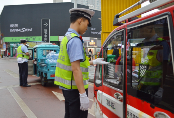 澧县交警：道路交通安全综合整治“春季攻势”行动战果佳