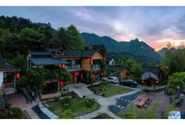 越凉快，越火热 湖南部分避暑胜地已满房