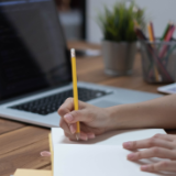 职业“上新” 发展“上心”(有所思)