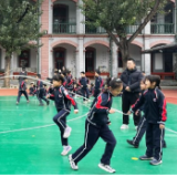 何以“班超”，“班超”当何？