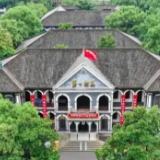 从“打卡”到“体验”，更多年轻人走进红色场馆