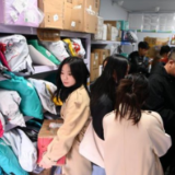 高校学子“双十一”观察：按需消费成主流 更重参数避套路