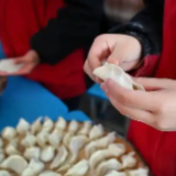 饺子里的温情传承:家庭手艺的世代延续