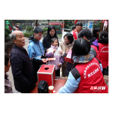 能写代码亦能挥毫！长沙商贸旅游职院学子赴社区开展书法公益志愿服务