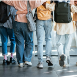 “本升专”“大学生回炉”背后，青年成才不追学历追技能