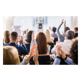 高校创新创业教育须与产业“握手”