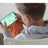 孩子离开手机就烦躁、易怒，这属于手机成瘾吗？