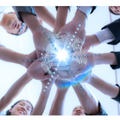 解好就业“连线题” 学校请来“红娘团”