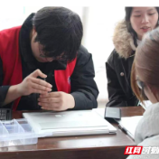 长沙商贸旅游职院：用专业技能续写新时代雷锋故事