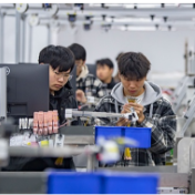 大学生暑期实践：从“刷简历”到“读懂社会”