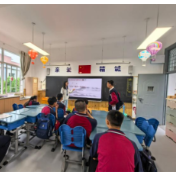 湖南师大特教专业学子用爱陪伴特殊少年向阳成长