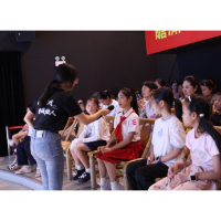 烈士公园上演红色短剧 沉浸式演绎历史传承