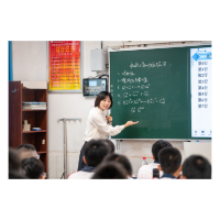 教师风采丨龙颖琼:深耕杏坛守初心 用匠心点亮学生成长路