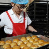 湘潭县：“饼香不怕巷子深”——儿时味道尽在石潭月饼