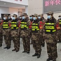 除夕夜  韶山民兵与多部门携手做好毛泽东广场巡逻值守