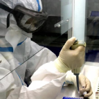 海报丨中国医师节 致敬护佑莲城健康的守护者
