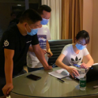 湘潭县支援张家界三名流调队员平安返岗