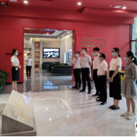 湘潭县行政审批服务局做到“三个坚持” 争创“三表率一模范”机关