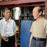 湘潭县“银发”专家为射埠镇油茶产业“把脉支招”