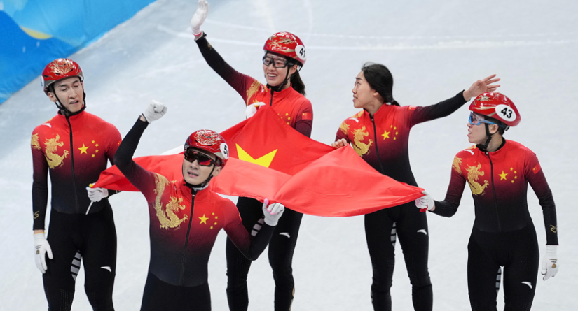 视频丨重温中国队冬奥夺金时刻 这些瞬间激动人心
