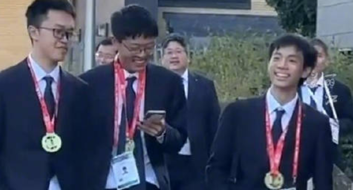 中国高中生国际数学奥林匹克竞赛夺金