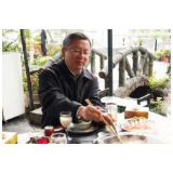 带头“下馆子”是以实际行动恢复消费信心  